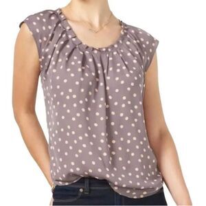 Lauren Conrad gray and light pink polka pleated top size small